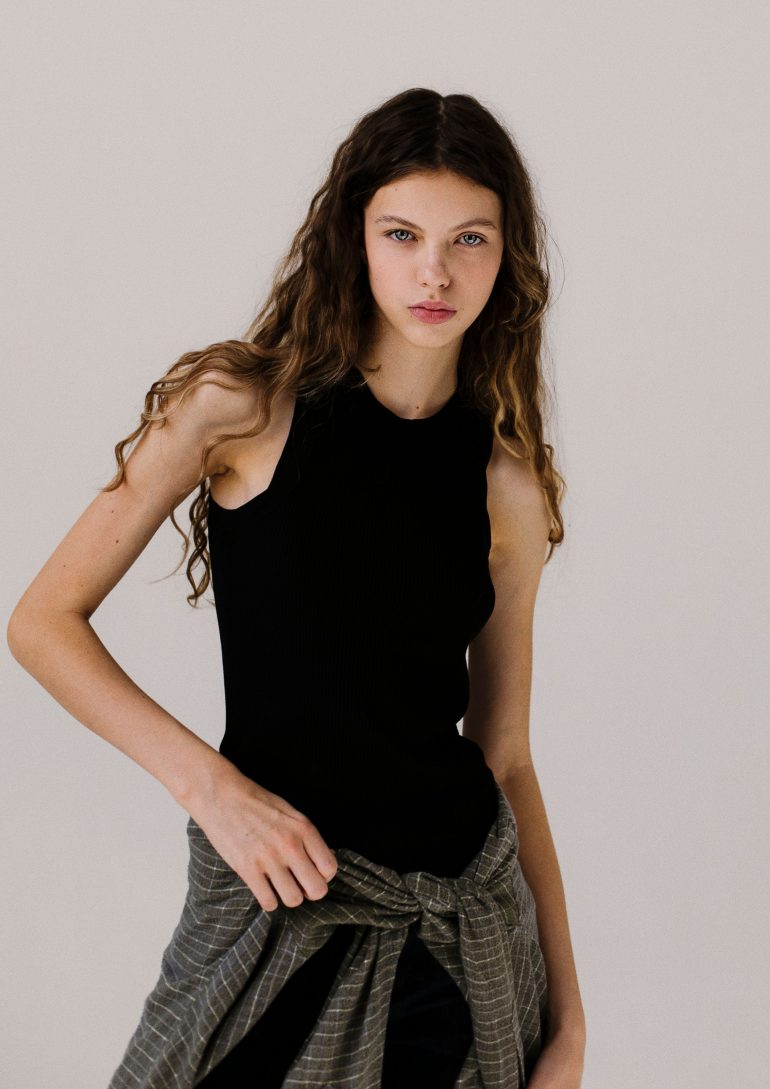 Tasya Sukhih book photo