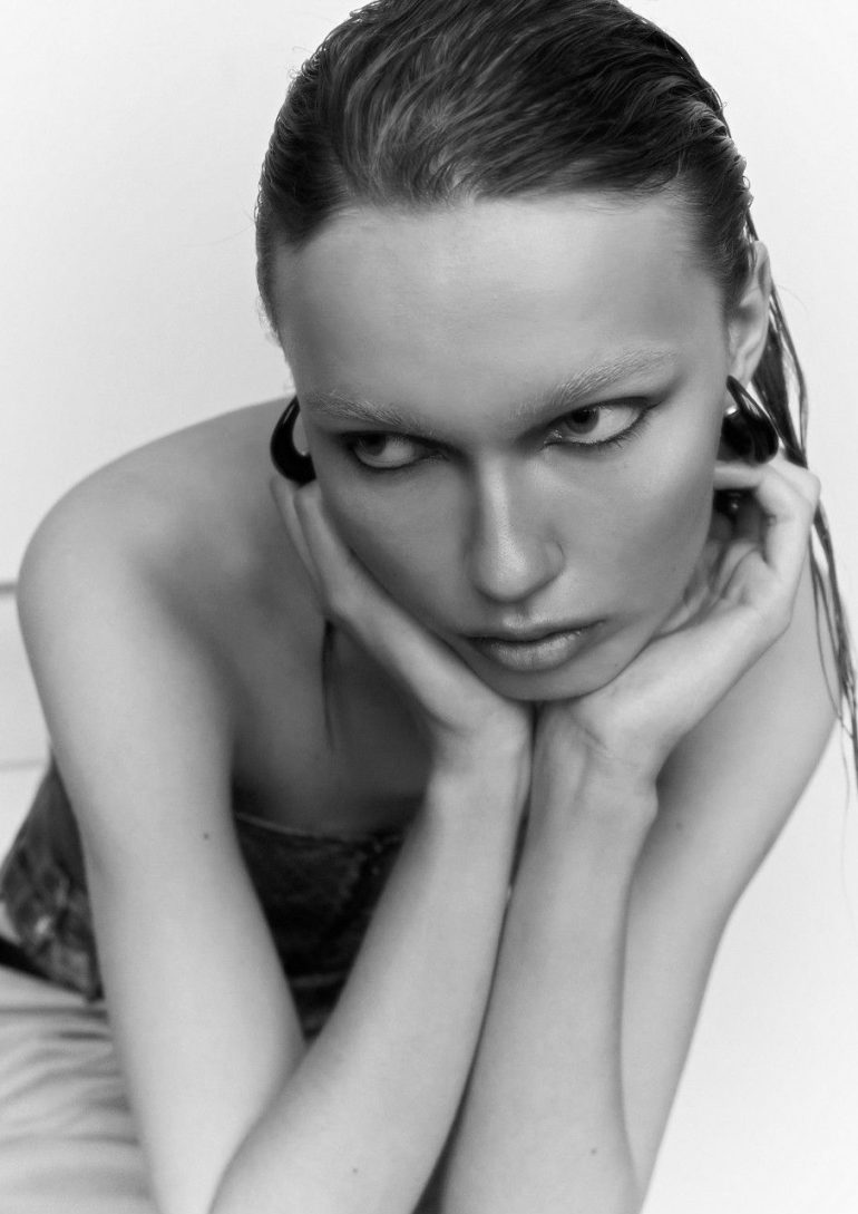 Zuzanna Staniaszek book photo