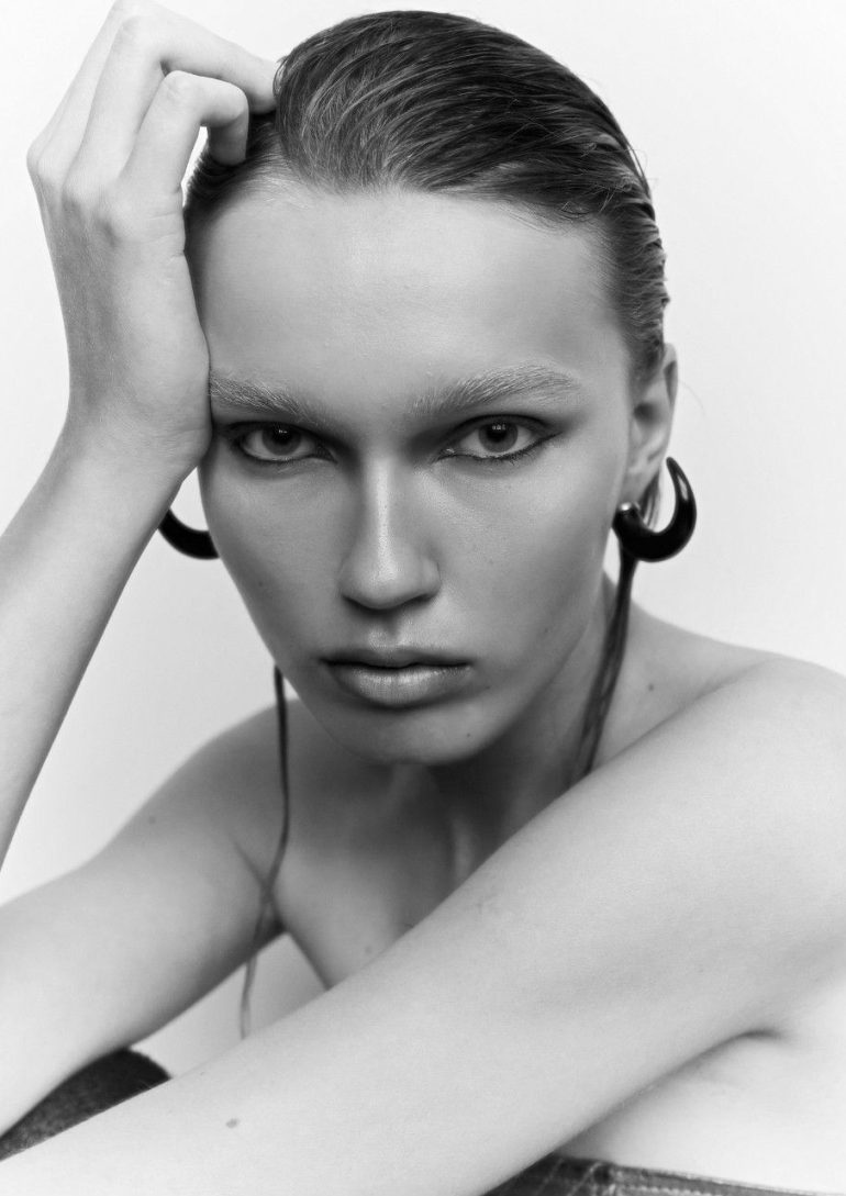 Zuzanna Staniaszek book photo