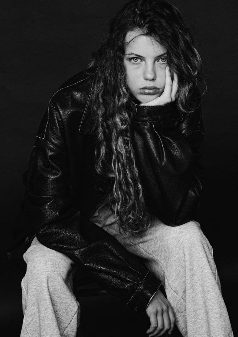 Tasya Sukhih book photo